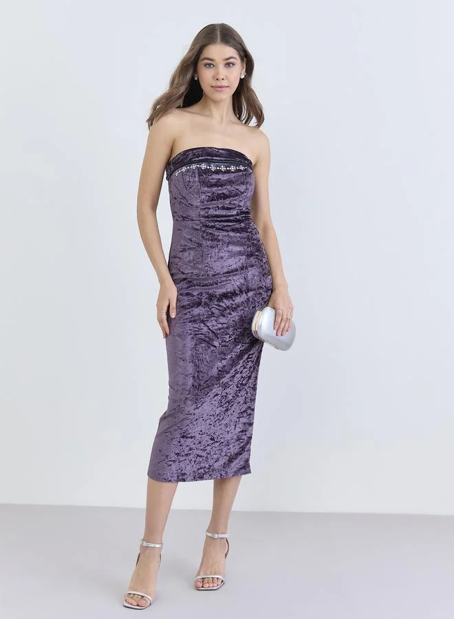 ستايلي فستان ميدي ضيق بياقة مكشوفة الأكتاف ومزين